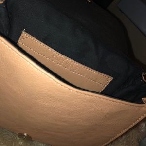 Forever 21 Bags - Tan forever 21 purse Forever 21 Bags - Tan forever 21 purse
